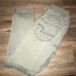 AMERICAN EAGLE SUPERSOFT JEANS